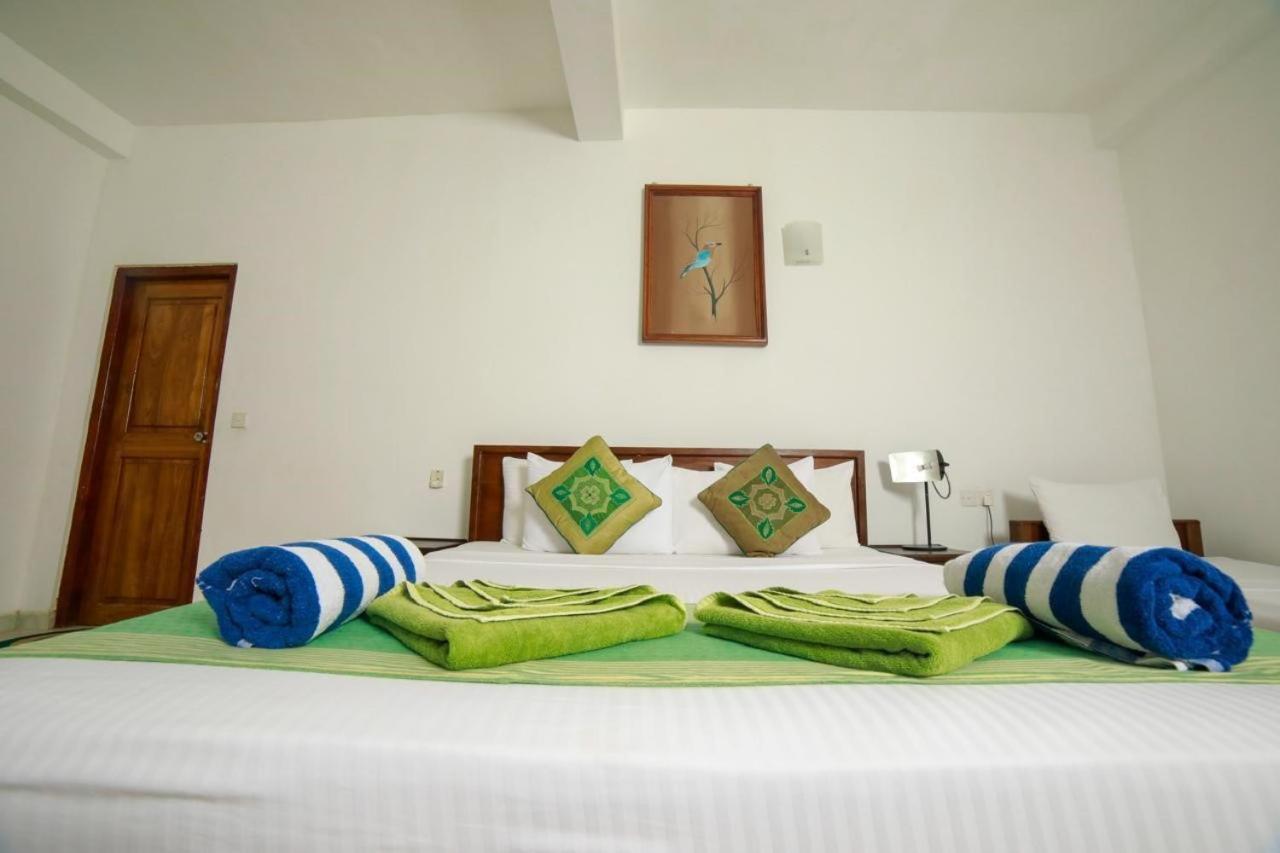 Jays Holiday Resort Habarana Ngoại thất bức ảnh