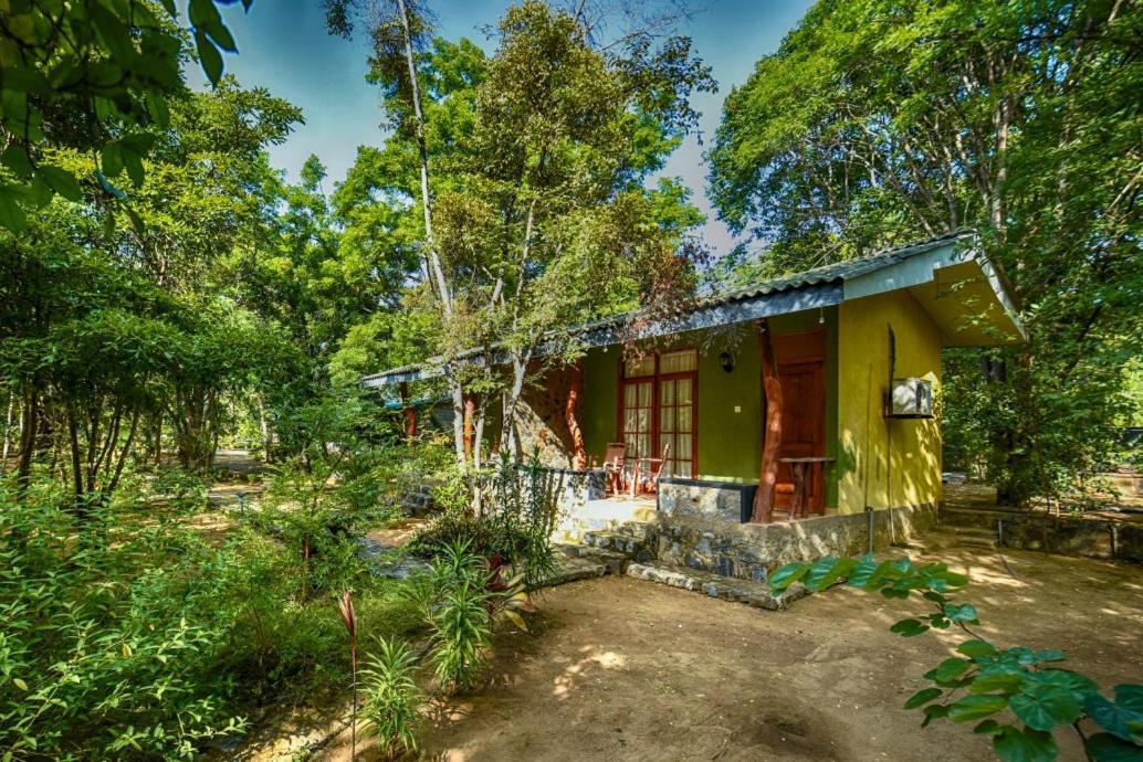 Jays Holiday Resort Habarana Ngoại thất bức ảnh